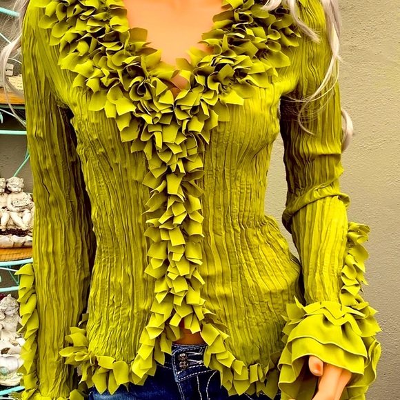 🎉2X HP🎊 Unique Cascade Floral Ruffle Accent Blouse - Picture 7 of 11